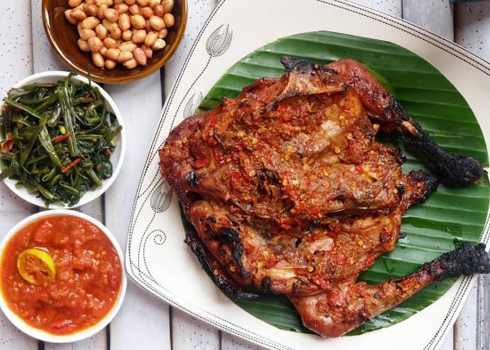 ayam taliwang makanan khas lombok