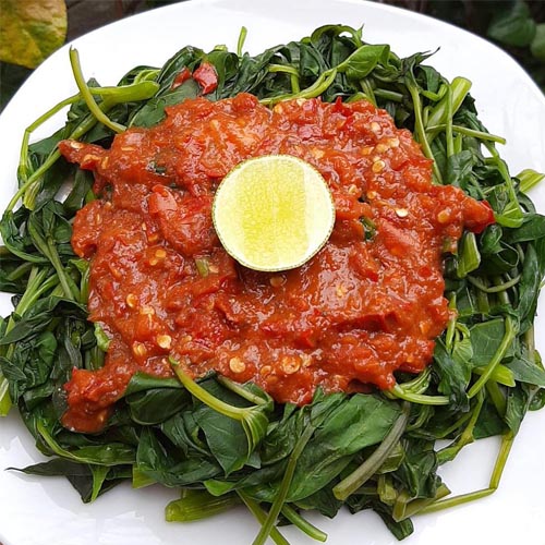 plecing kangkung makanan khas lombok