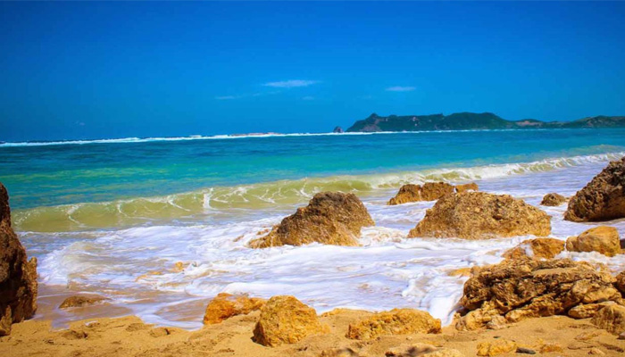 Pantai Nambung Sekotong