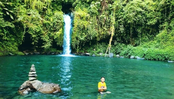 Air Terjun Tibu Sedalem di Lombok