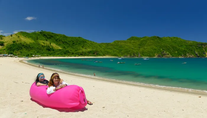 Wisata Murah di Pantai Mawun Lombok