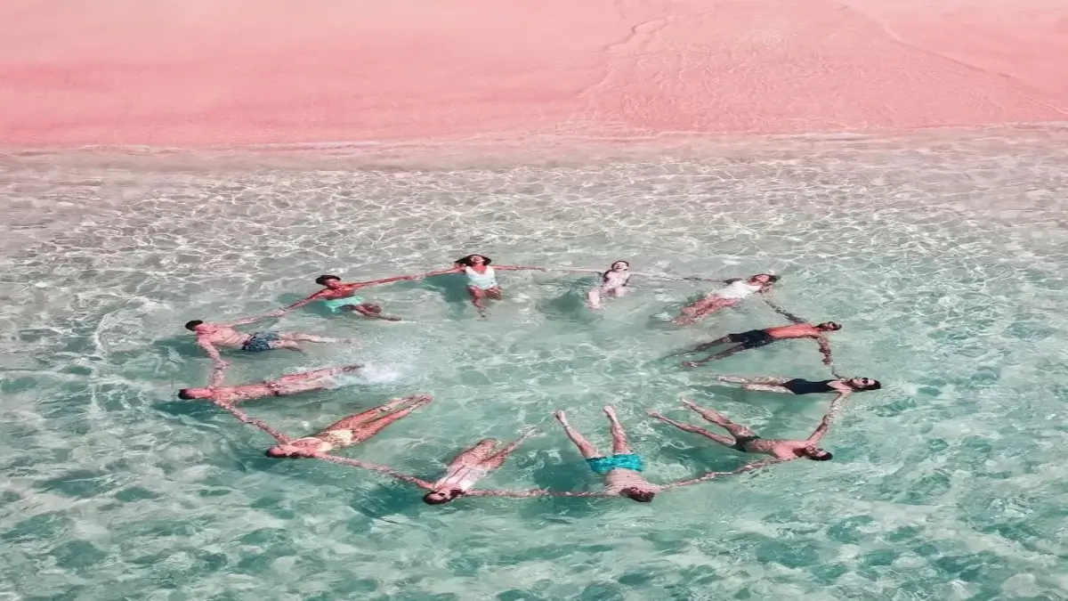 liburan pantai pink di lombok
